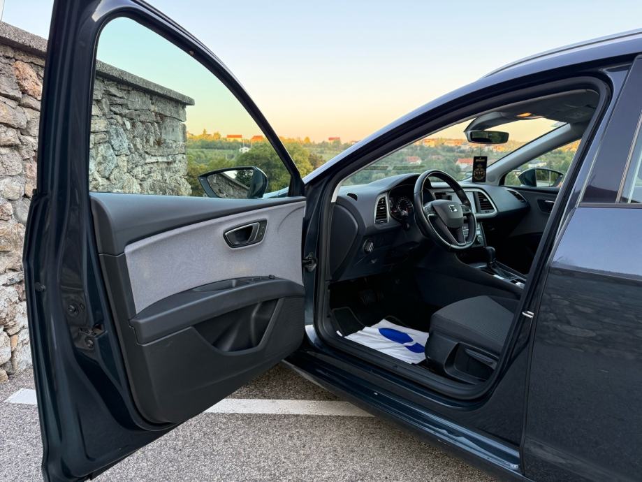 Seat Leon ST 1.6 TDI AUTOMATIK Style,Navigacija,Mali potrošač,Odličan, fotografija 8