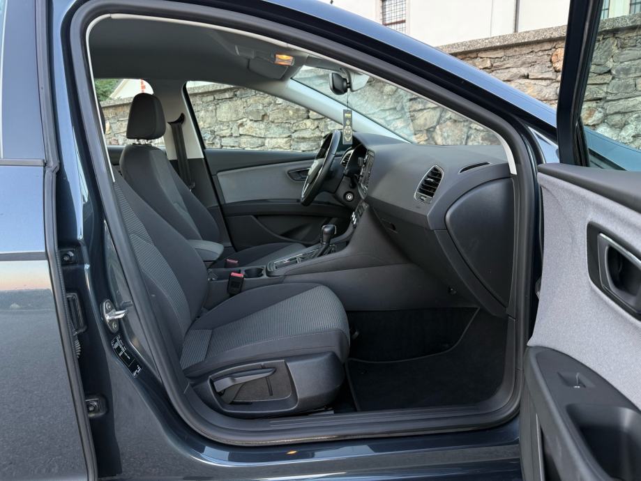 Seat Leon ST 1.6 TDI AUTOMATIK Style,Navigacija,Mali potrošač,Odličan, fotografija 13