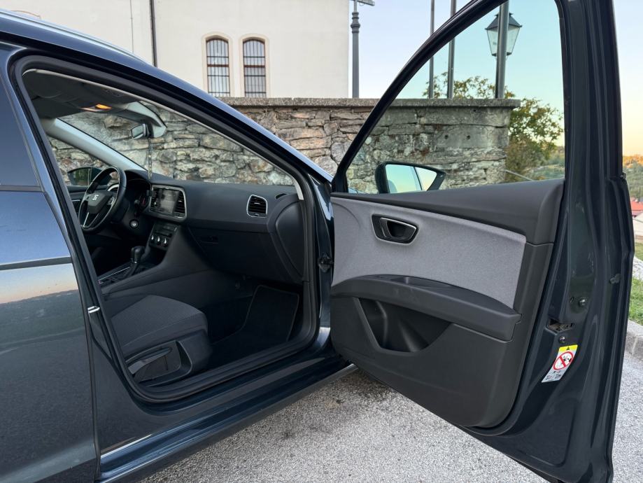 Seat Leon ST 1.6 TDI AUTOMATIK Style,Navigacija,Mali potrošač,Odličan, fotografija 14