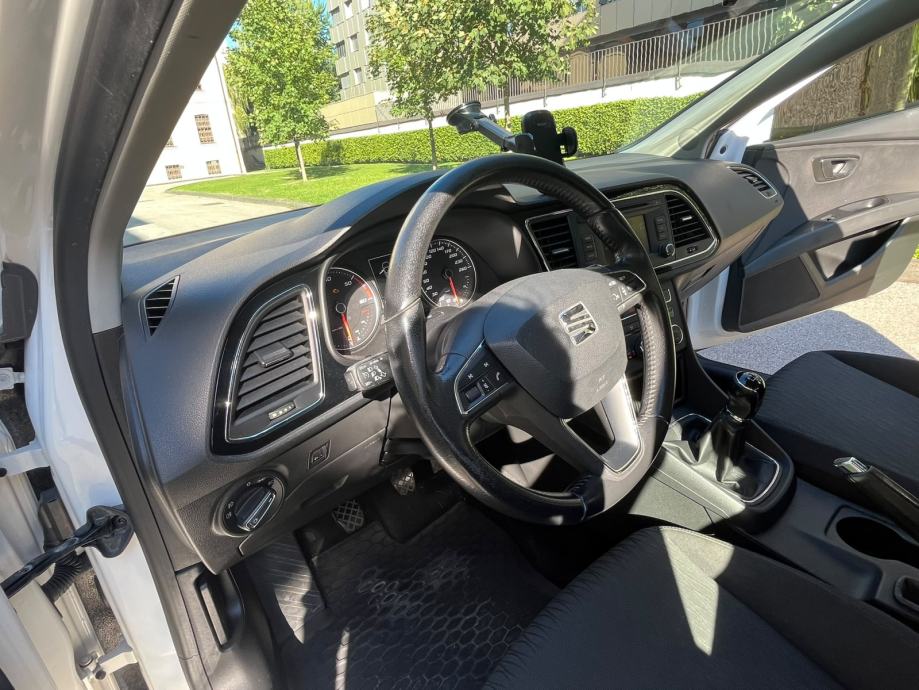 SEAT Leon ST 1.6 TDI Style 77 kW – 139.147 km – reg. 07/2027 – 2 ključ, fotografija 9