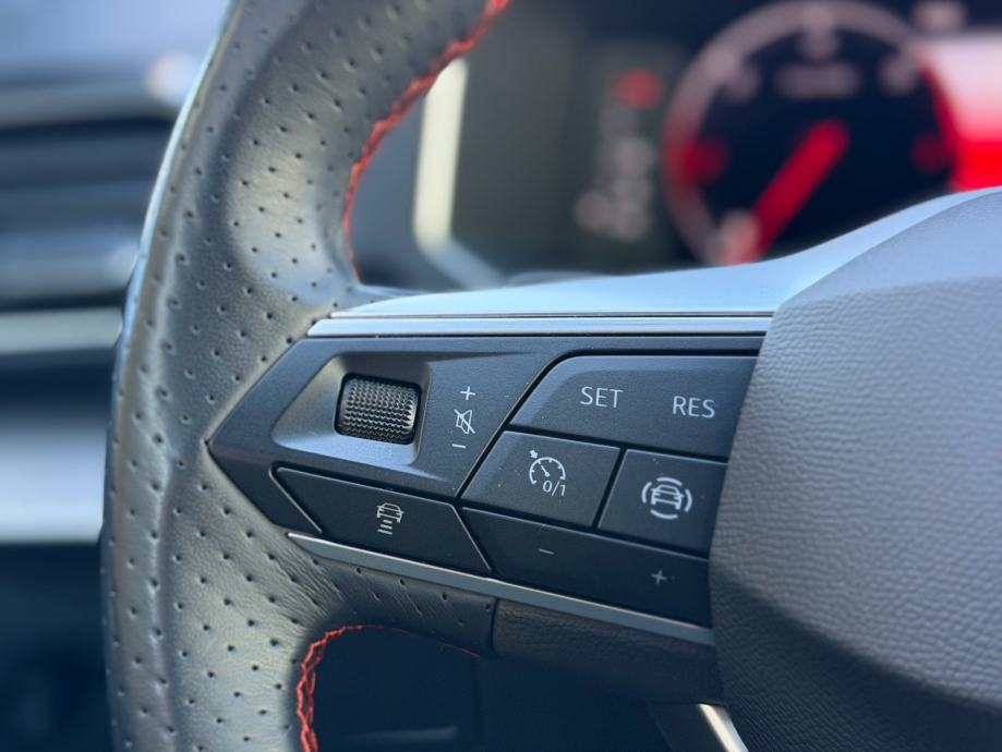 Seat Tarraco 2.0TDI DSG FR | Top oprema | Servisna | Jamstvo 12mj |, fotografija 13