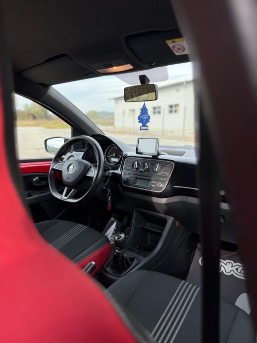 ŠKODA CITYGO 1.0 MONTE CARLO 2015, fotografija 3
