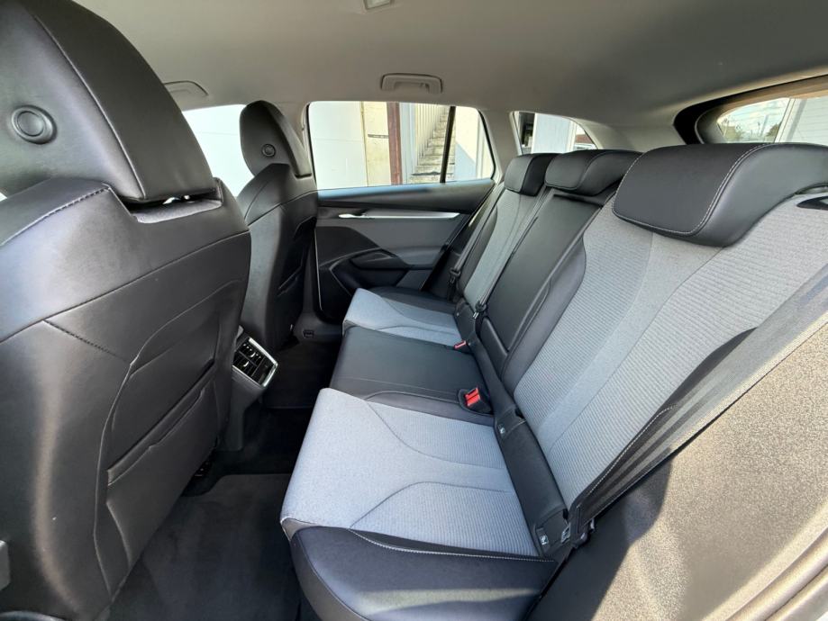 Škoda Enyaq iV 60 Executive 2022, fotografija 14