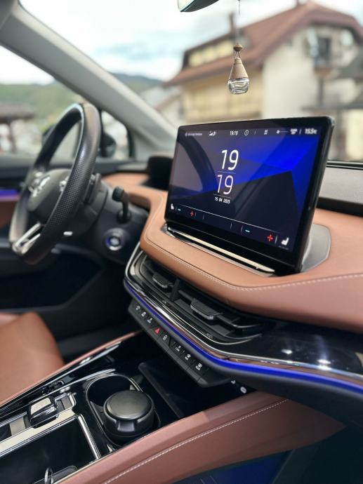 Škoda Enyaq iV 80 77 kWh – PANORAMA – FULL OPREMA – 204 KS, fotografija 10