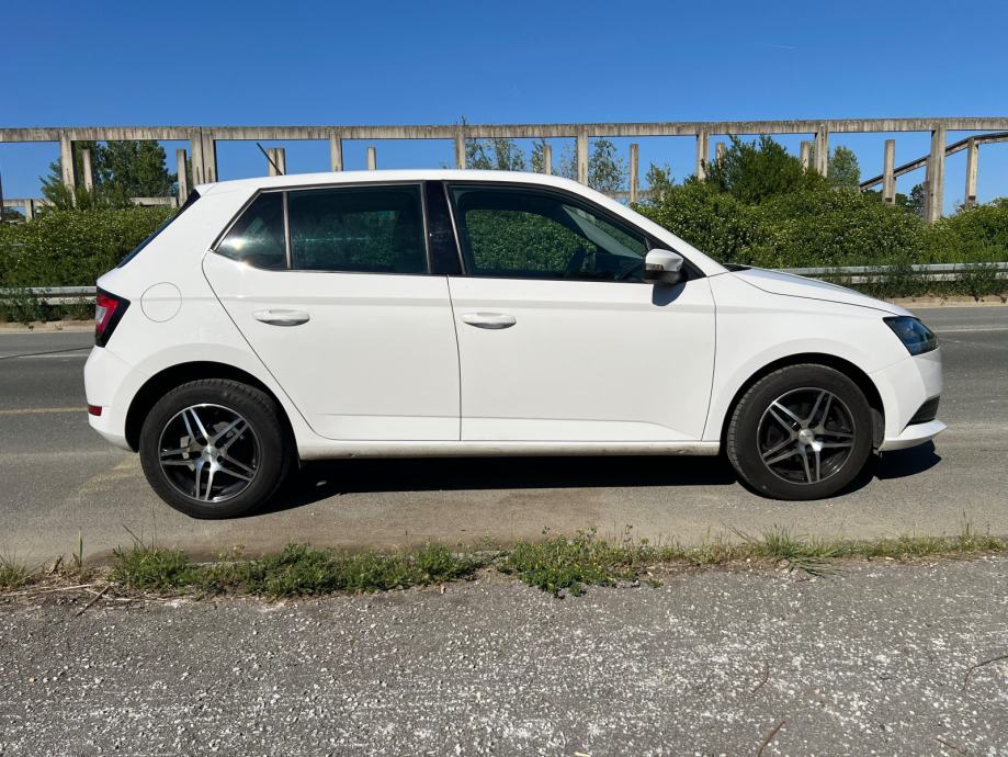 Škoda Fabia 1.0, 2020 god, 79.500 km, fotografija 8