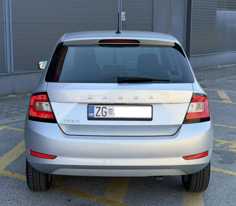 •SKODA FABIA 1,0 MPI•HR AUTO,KAO NOVI••SERVISNA,DVA KLJUCA••, fotografija 8