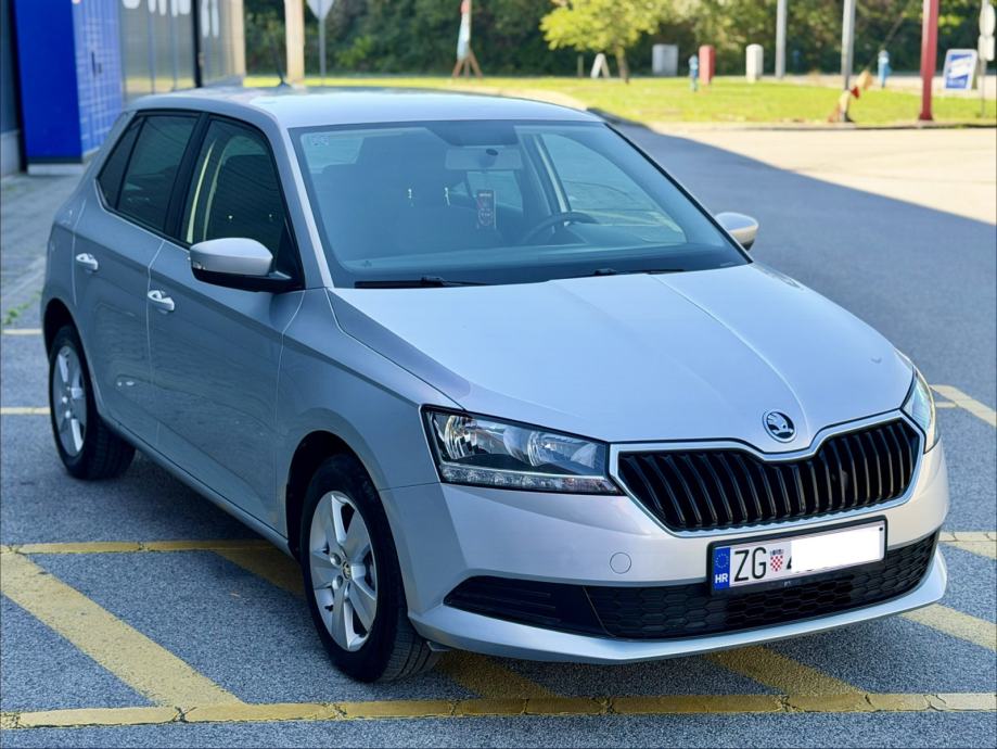 •SKODA FABIA 1,0 MPI•HR AUTO,KAO NOVI••SERVISNA,DVA KLJUCA••, fotografija 2