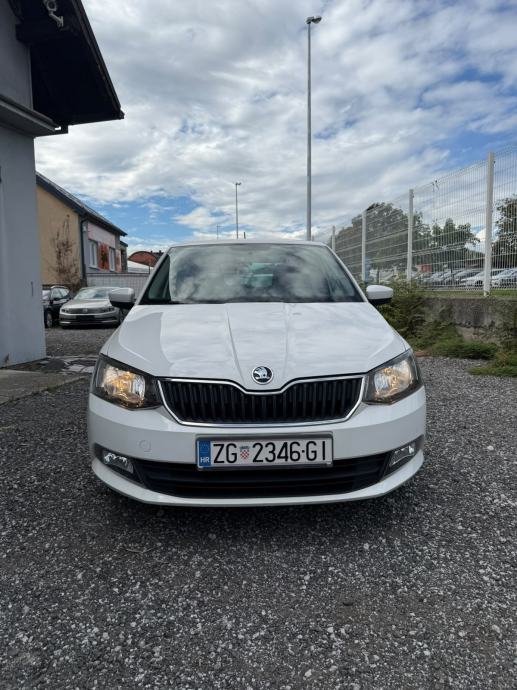 Škoda Fabia 1,0, fotografija 6