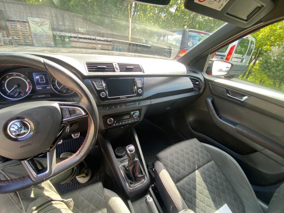 Škoda Fabia 1,0 TSI - panorama - 2 seta kotača, fotografija 15