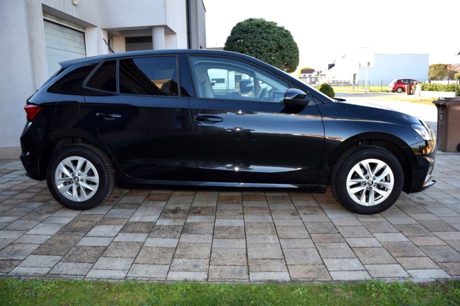 Škoda Fabia 1,0 TSI - PUNO OPREME, fotografija 5