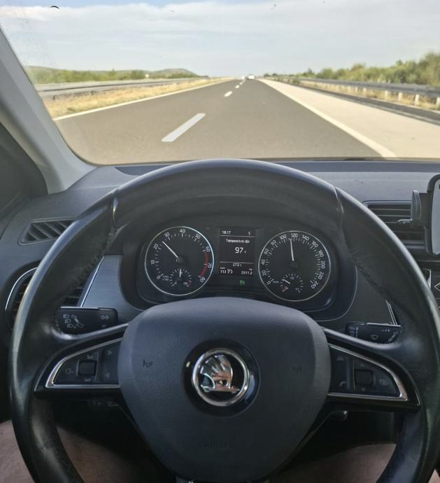 Škoda Fabia 1,0 TSI, fotografija 5