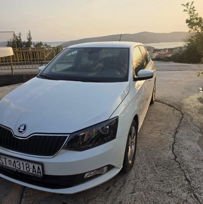 Škoda Fabia 1,0 TSI, fotografija 7