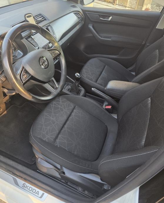 Škoda Fabia 1,0 TSI, fotografija 10