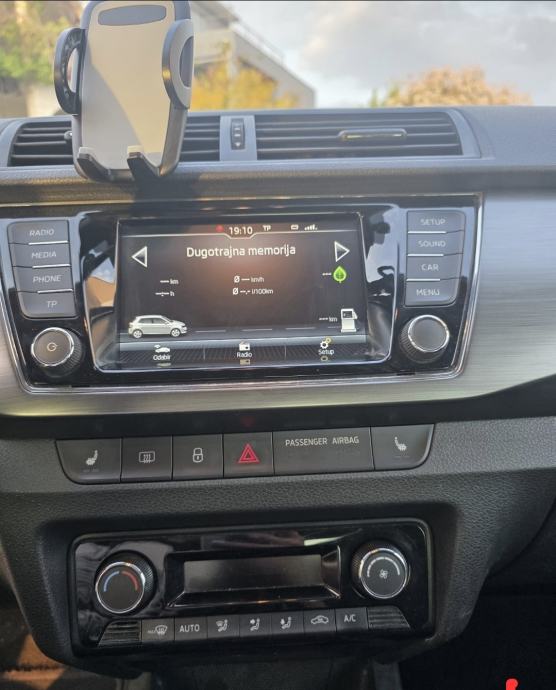 Škoda Fabia 1,0 TSI, fotografija 12