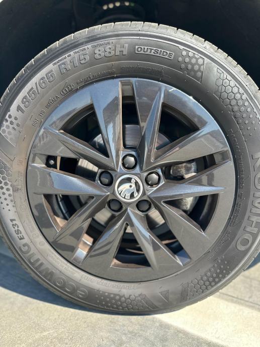 Škoda Fabia 1,0 TSI STYLE, VIRTUAL ,TEMP, GRIJ. SJEDALA, JAMSTVO, fotografija 11