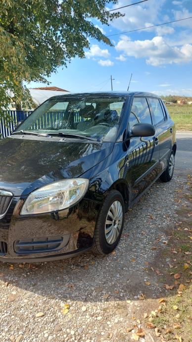 Škoda Fabia 1,2 benzin. Nije uvoz. Ispis kilometara STP. Reg do 9 2027, pogled izvana - slika 2