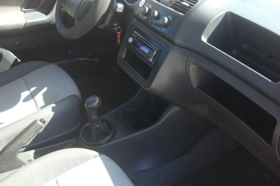 ŠKODA FABIA 1,2 HTP CLASSIC**REGISTRIRANA 07/27***KLIMA*****ODLIČNA**, fotografija 9