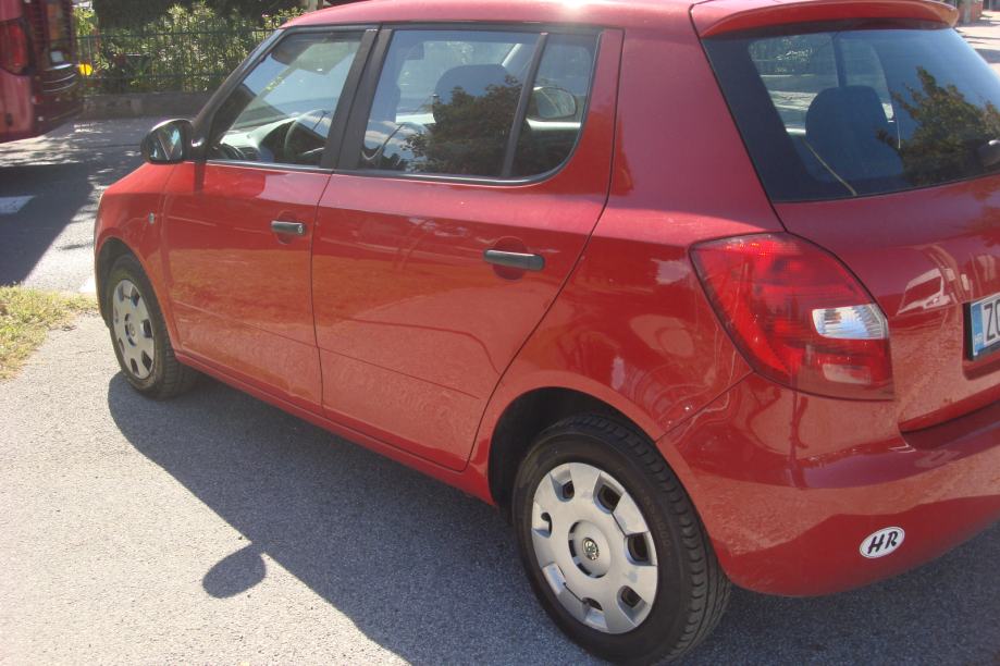 ŠKODA FABIA 1,2 HTP CLASSIC**REGISTRIRANA 07/27***KLIMA*****ODLIČNA**, fotografija 2