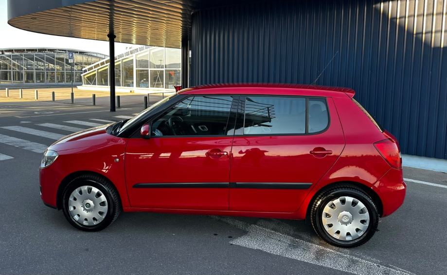 Škoda Fabia 1,2*Reg god dana 09/2027*Klima*Veliki servis*Super stanje*, fotografija 5