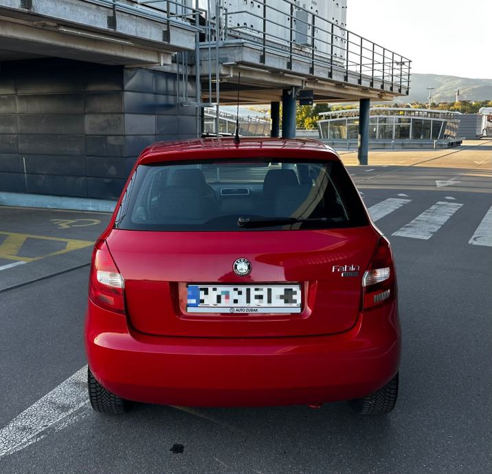Škoda Fabia 1,2*Reg god dana 09/2027*Klima*Veliki servis*Super stanje*, fotografija 7