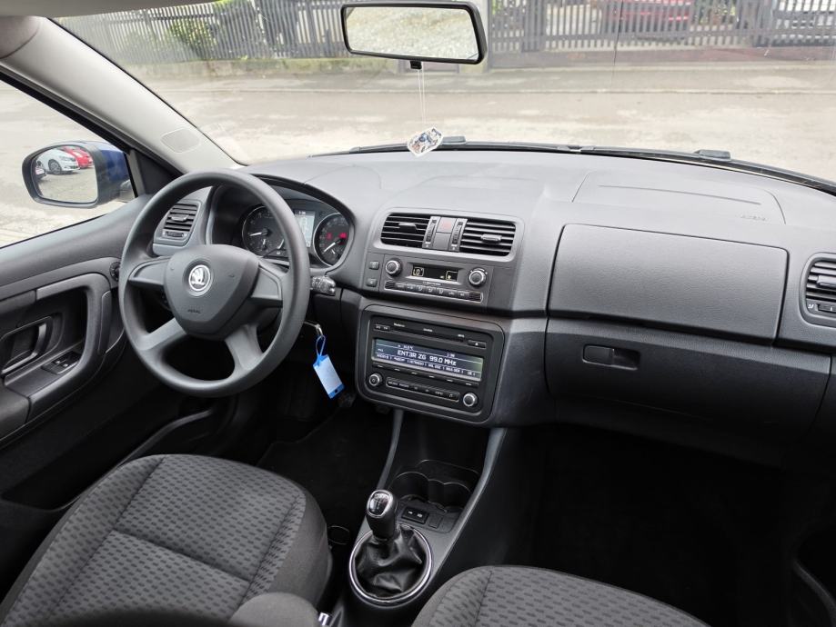 Škoda Fabia 1,2 TSI / REG 1 GOD !, fotografija 17