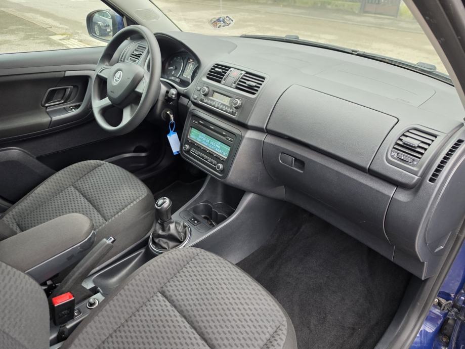 Škoda Fabia 1,2 TSI / REG 1 GOD !, fotografija 19