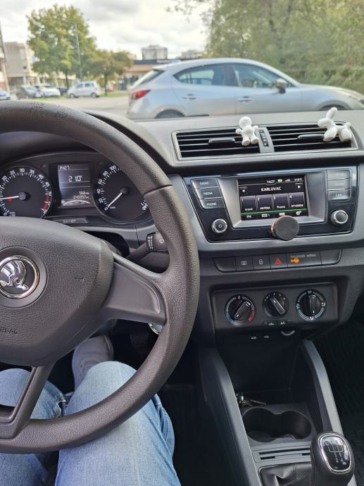 Škoda Fabia 1.4, fotografija 3