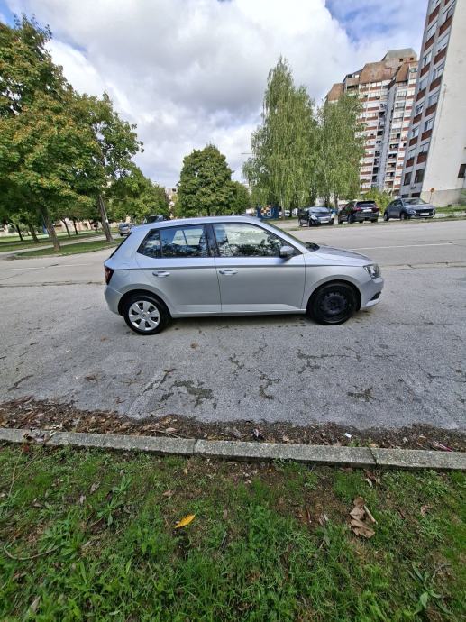 Škoda Fabia 1.4, fotografija 8