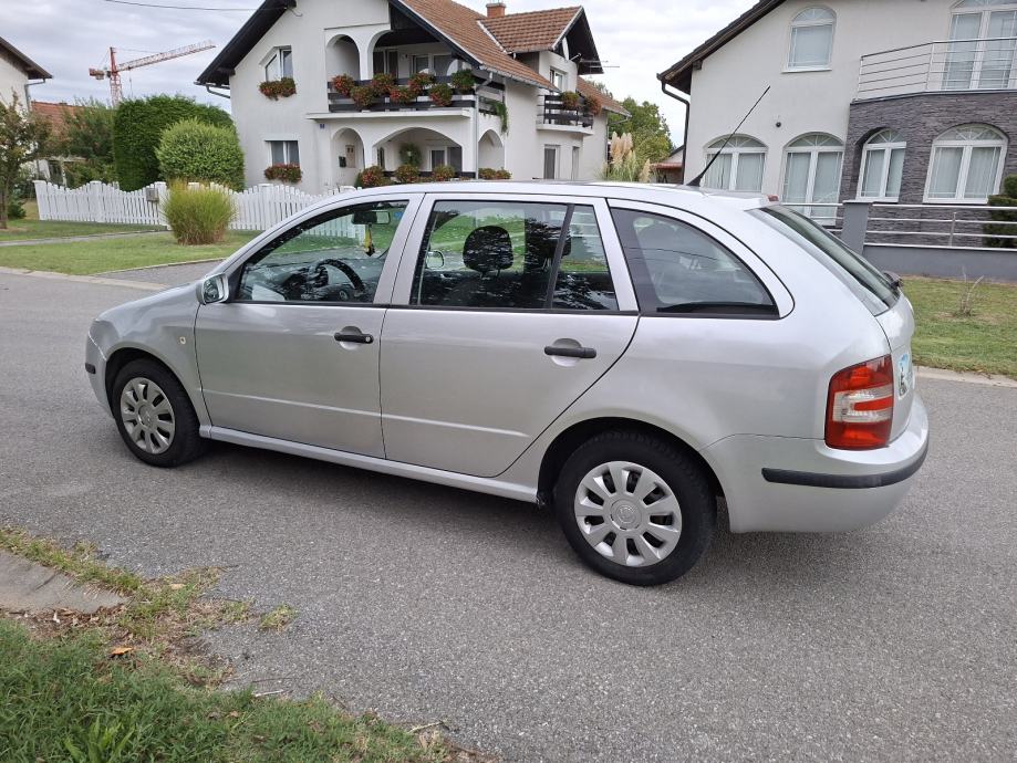 Škoda Fabia 1,4 TDI godina 2007, fotografija 9