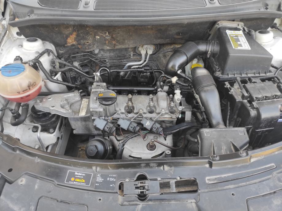 Škoda Fabia 1,2 BENZIN,KLIMA,SAMO 160 TKM.IMA POTVRDA,UREDNA, fotografija 14