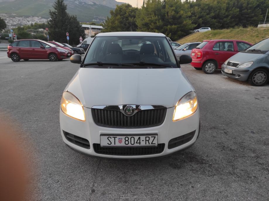 Škoda Fabia 1,2 BENZIN,KLIMA,SAMO 160 TKM.IMA POTVRDA,UREDNA, fotografija 5