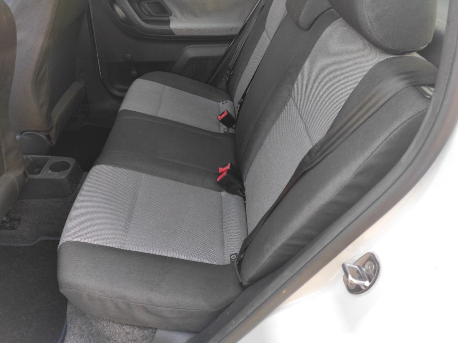 Škoda Fabia 1,2 BENZIN,KLIMA,SAMO 160 TKM.IMA POTVRDA,UREDNA, fotografija 7