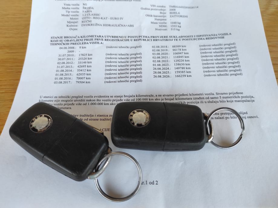Škoda Fabia 1,2 BENZIN,KLIMA,SAMO 160 TKM.IMA POTVRDA,UREDNA, fotografija 2