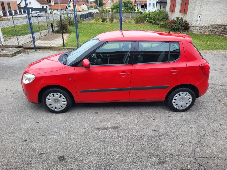 ŠKODA FABIA 1.4 TDI PD KLIMA SERVO AUTORADIO MP3 REG 01/2027, fotografija 9