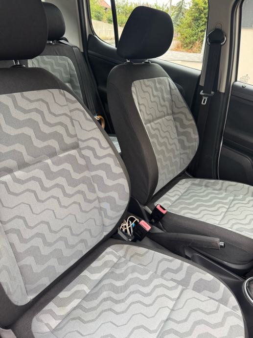 Škoda Fabia 1,4 TDI, fotografija 7