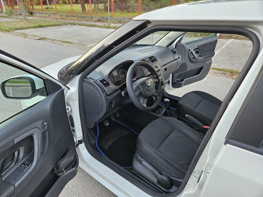 Škoda Fabia 1,6 TDI, 2013 god, reg. 01/27, top stanje !!, fotografija 10
