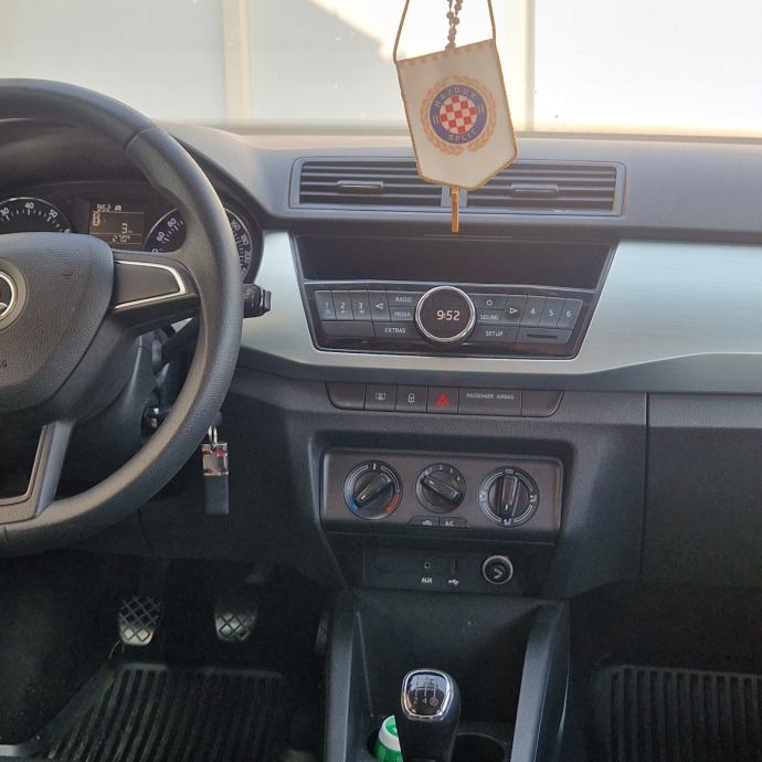 Škoda Fabia Combi 1,0 MPI 55kW ▪︎ EURO 6▪︎ Kupljen nov u Hr, fotografija 14