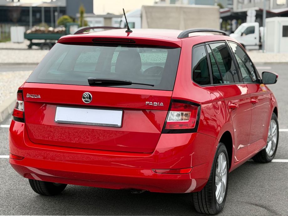 Škoda Fabia Combi 1.0 MPI STYLE 75 Ks * Tempomat * Alu felge * Hr auto, fotografija 5