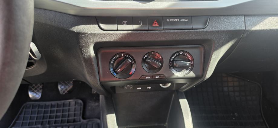 Škoda Fabia Combi 1,0 plin cijena 2900 eura, fotografija 7