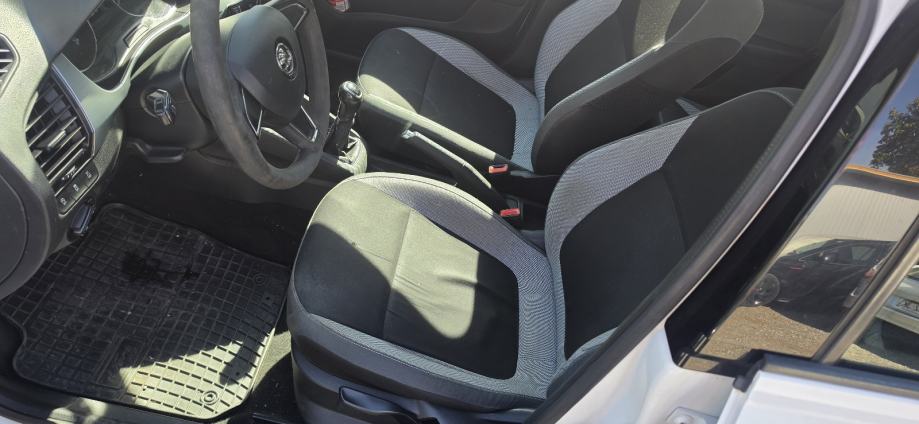 Škoda Fabia Combi 1,0 plin cijena 2900 eura, fotografija 5