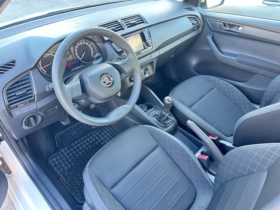 Škoda Fabia Combi 1,0 TSI N1 2021g Prvi vlasnik..u Pdv-u..Prilika!, fotografija 5