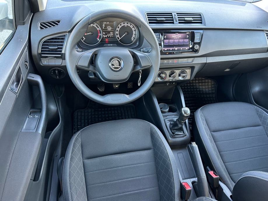 Škoda Fabia Combi 1,0 TSI N1 2021g Prvi vlasnik..u Pdv-u..Prilika!, fotografija 11
