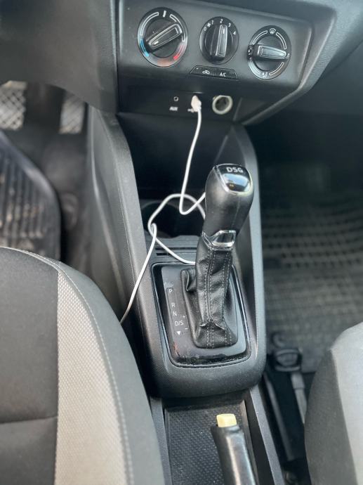 Škoda Fabia Combi 1,4 TDI DSG automatik REG GOD DANA, fotografija 11