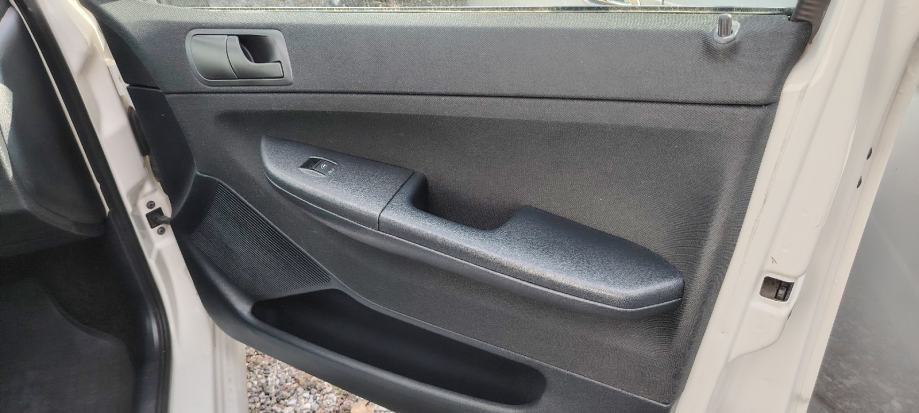 Škoda Fabia Combi 1,4 TDI, fotografija 4