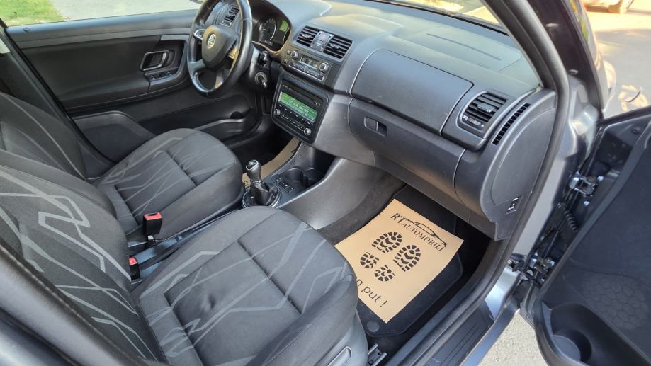 Škoda Fabia Combi 1,6 TDI, servisna, klima, tempo, pdc, TOP STANJE..., fotografija 16
