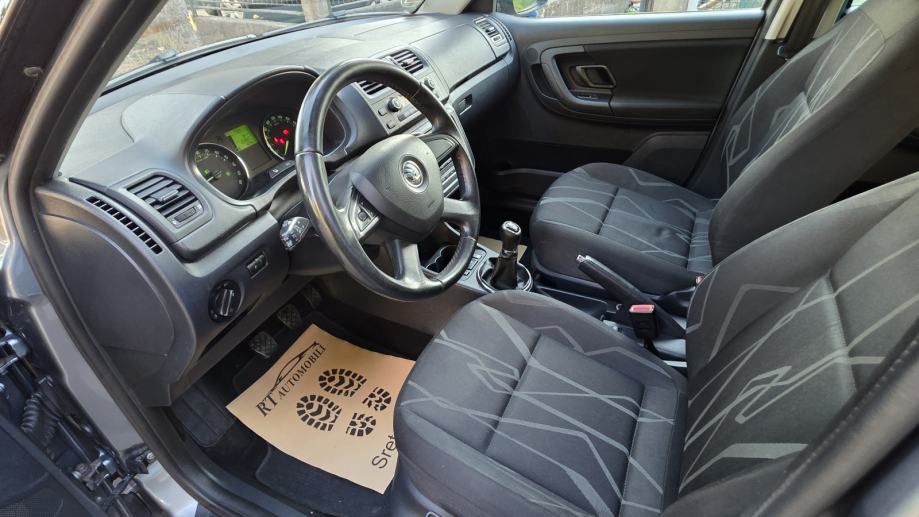 Škoda Fabia Combi 1,6 TDI, servisna, klima, tempo, pdc, TOP STANJE..., fotografija 13