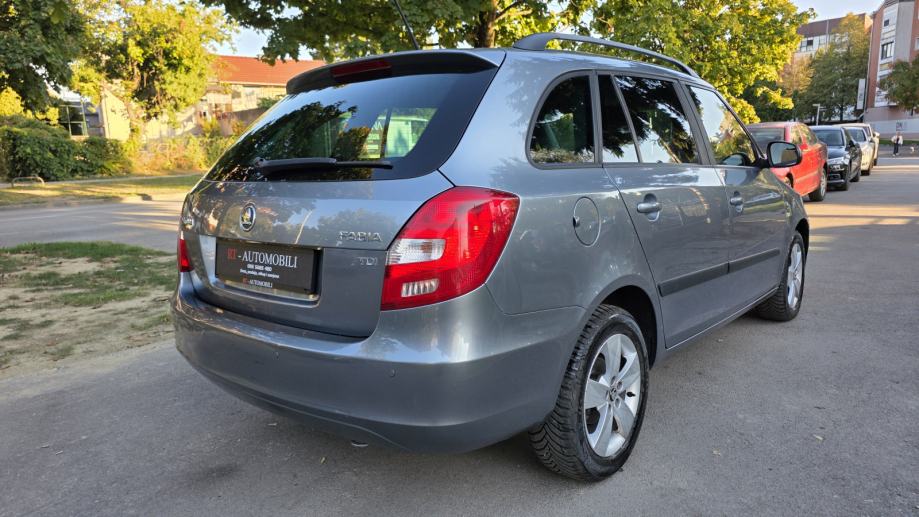 Škoda Fabia Combi 1,6 TDI, servisna, klima, tempo, pdc, TOP STANJE..., fotografija 7