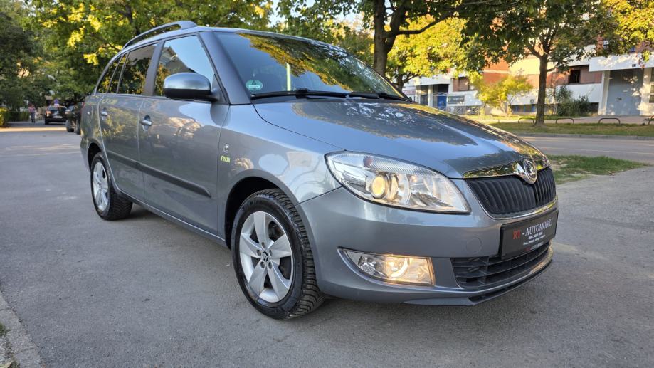 Škoda Fabia Combi 1,6 TDI, servisna, klima, tempo, pdc, TOP STANJE..., fotografija 4