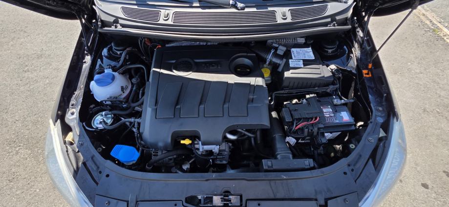 Škoda Fabia Combi 1,6 TDI, KLIMA, EL. PAKET, PARKING SENZORI..., fotografija 9