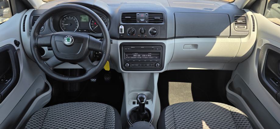 Škoda Fabia Combi 1,6 TDI, KLIMA, EL. PAKET, PARKING SENZORI..., fotografija 16